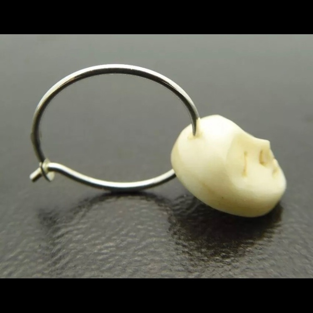 Carved Moon Face Earrings - ISO - Picture 2 of 8